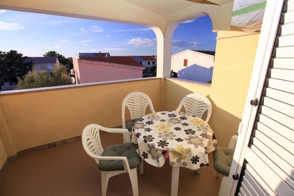 Apartments Franc Povljana Room photo