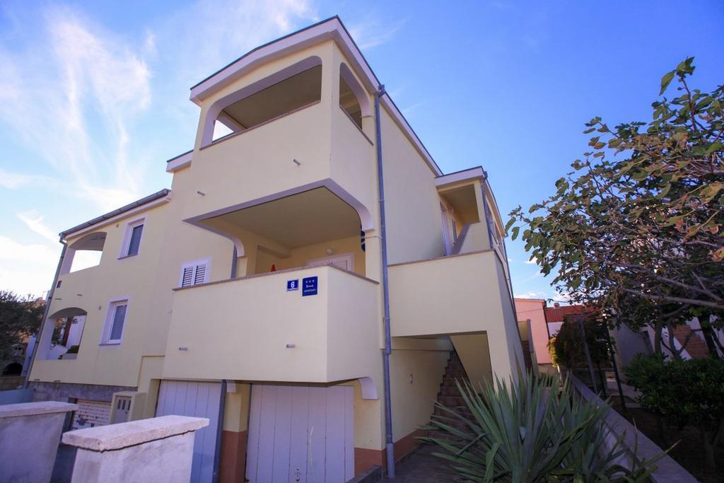 Apartments Franc Povljana Exterior photo
