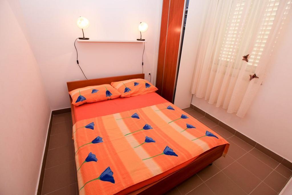 Apartments Franc Povljana Room photo